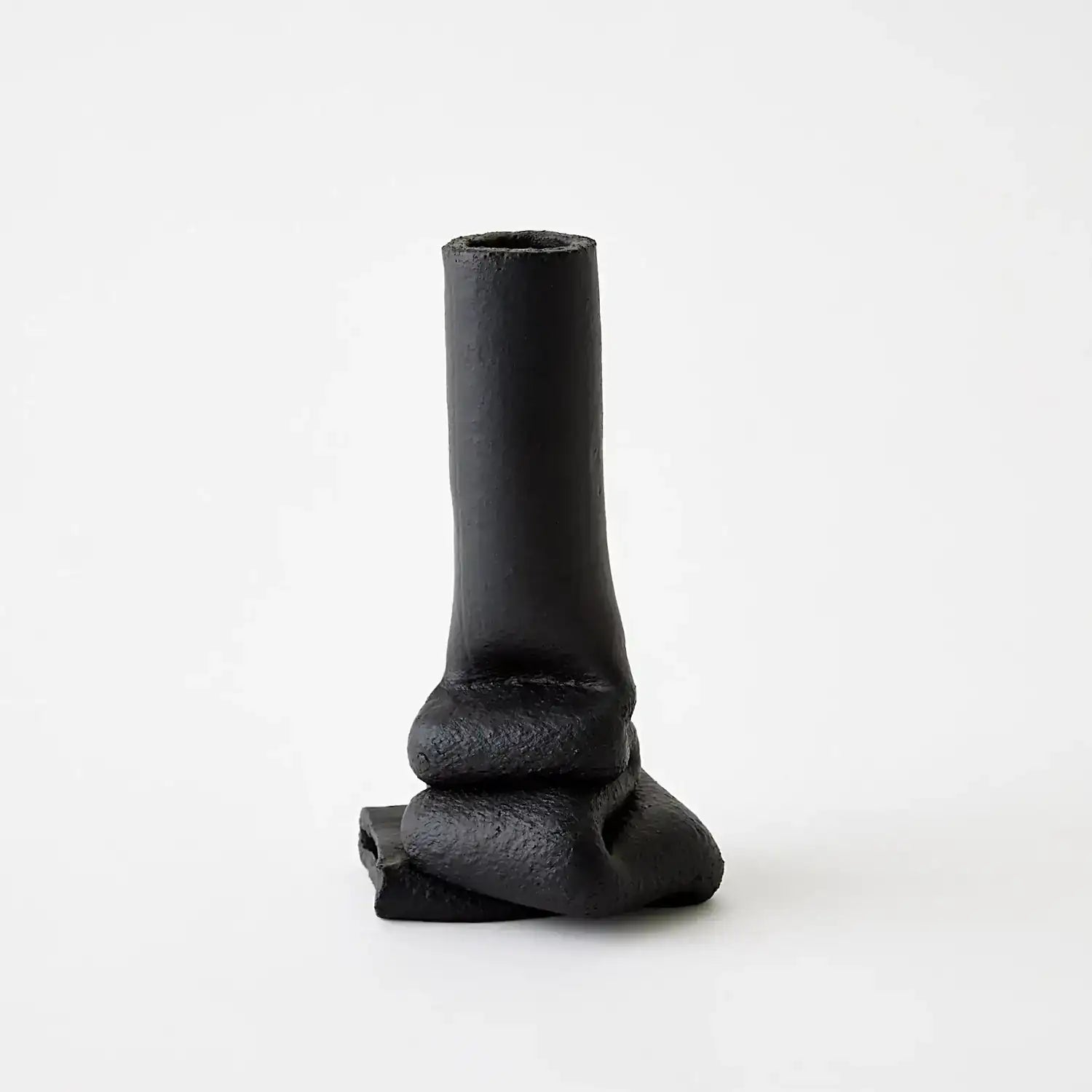 GLOBAL VIEWS SQUOZE VASE - Decorative Accents