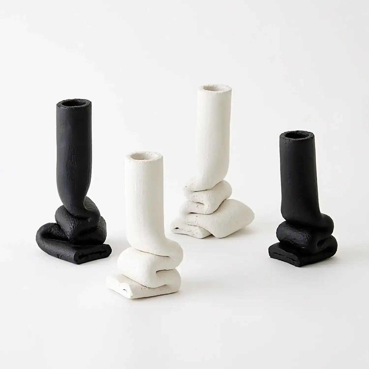 GLOBAL VIEWS SQUOZE VASE - Decorative Accents
