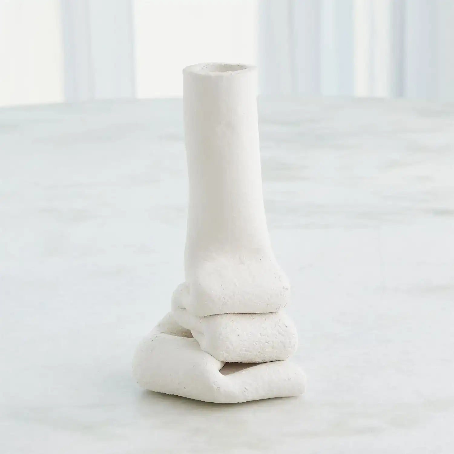 GLOBAL VIEWS SQUOZE VASE - Decorative Accents