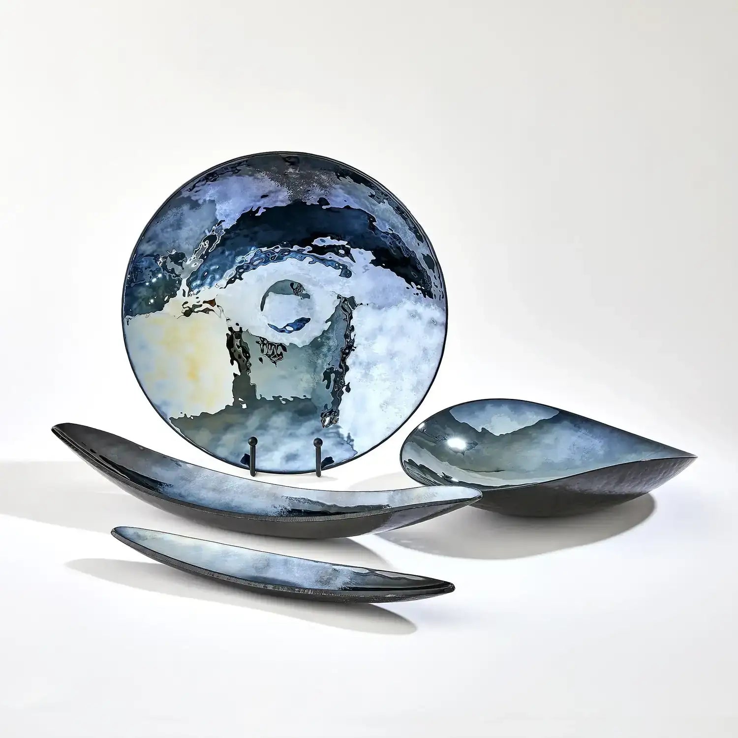 GLOBAL VIEWS OBSIDIAN FOLDED PLATE - Art