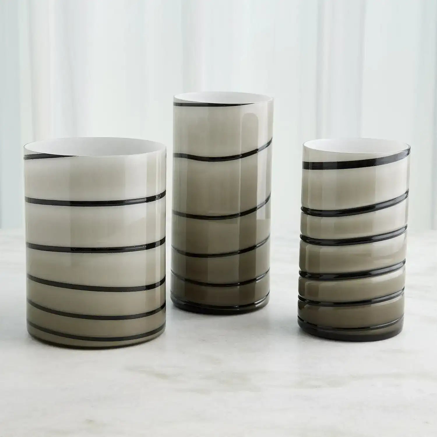 GLOBAL VIEWS TWIRL VASE - Art