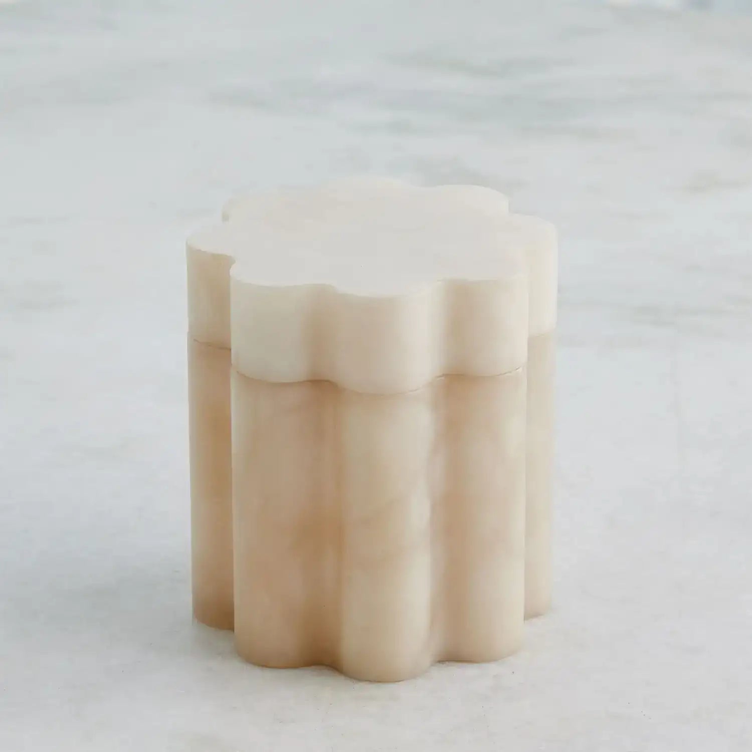 GLOBAL VIEWS CUMULUS ALABASTER TALL BOX
