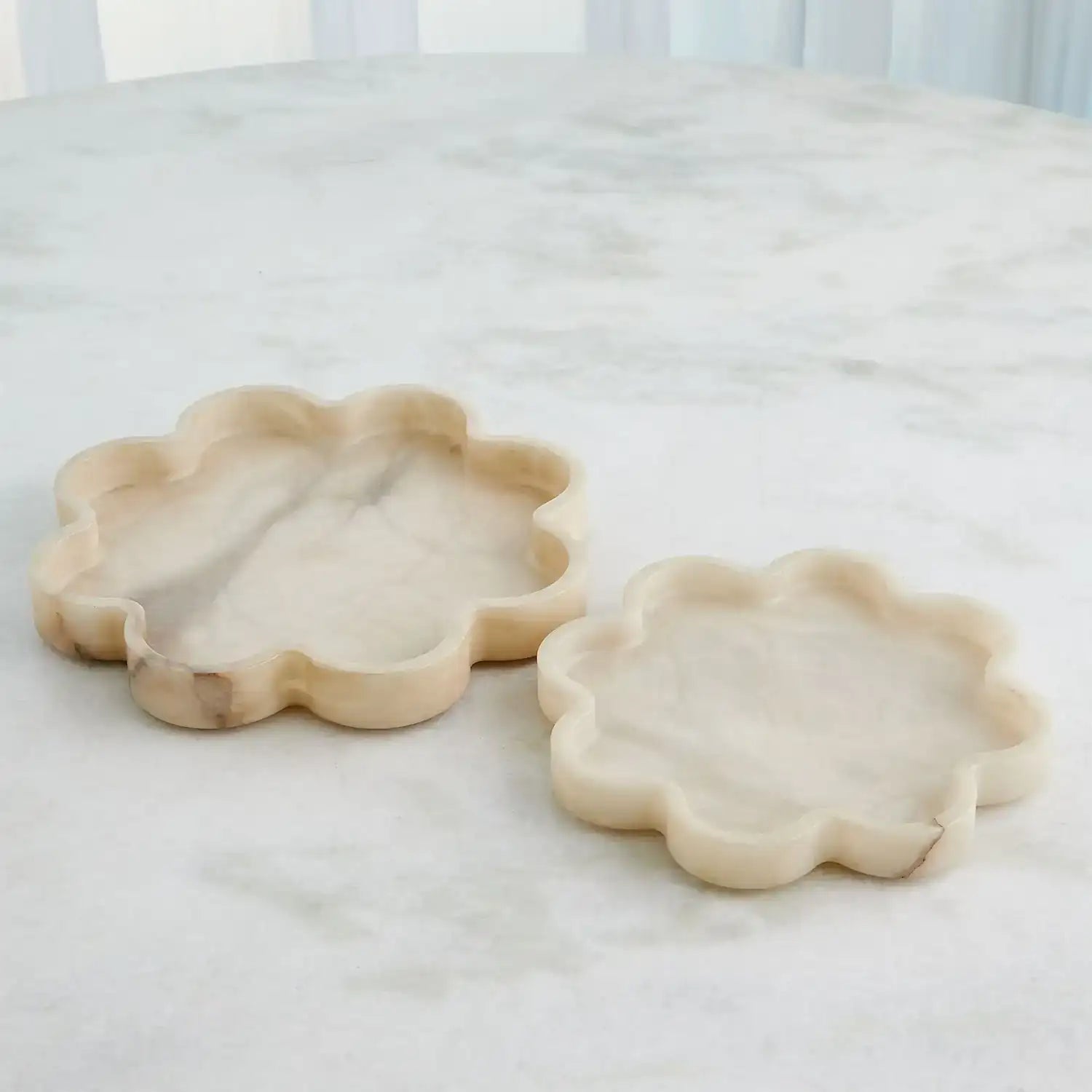 GLOBAL VIEWS CUMULUS ALABASTER TRAY - Decorative Accents