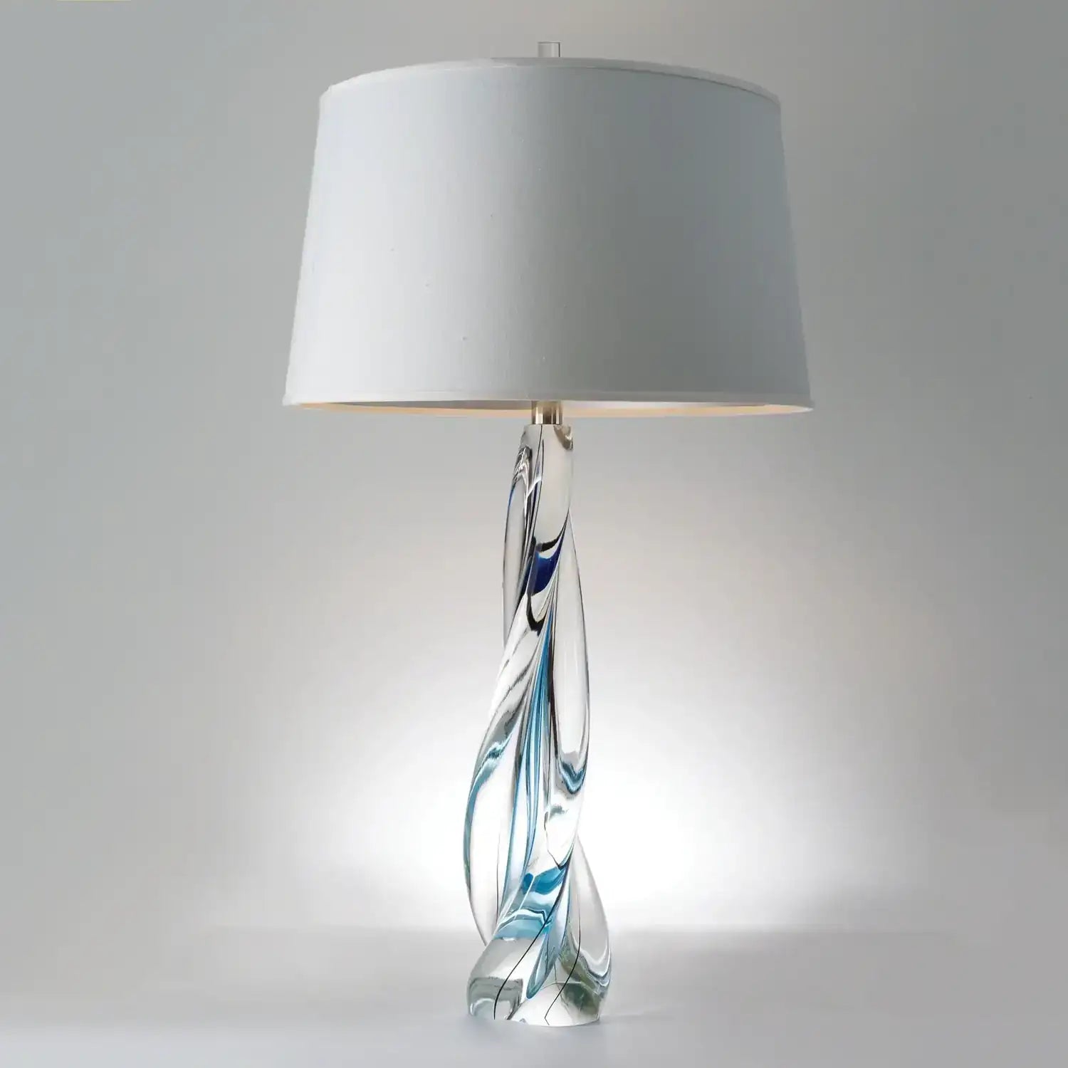 GLOBAL VIEWS OCEAN TWIST LAMP W/SILK SHADE - Art