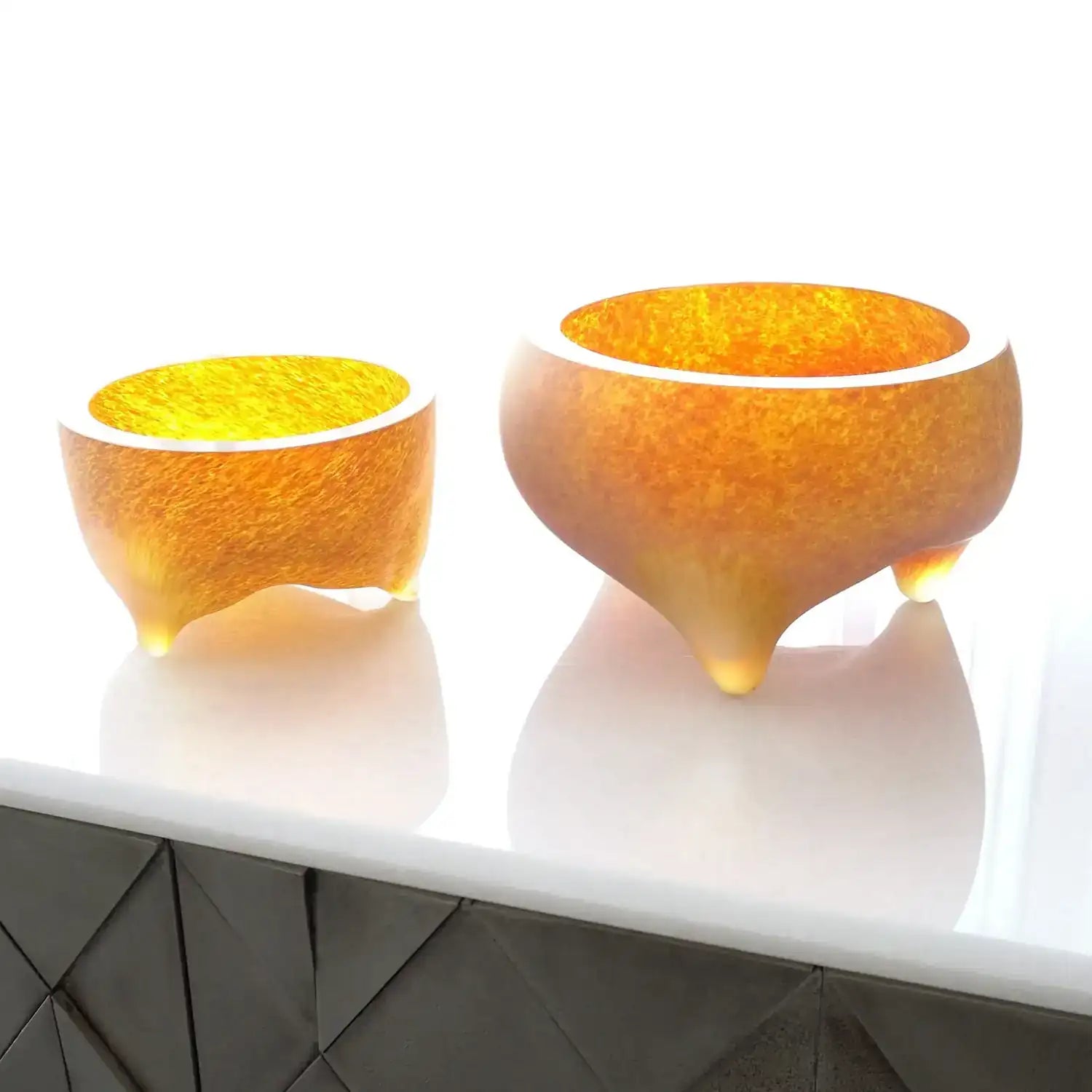 GLOBAL VIEWS FREEFORM TRIPOD BOWL - Art
