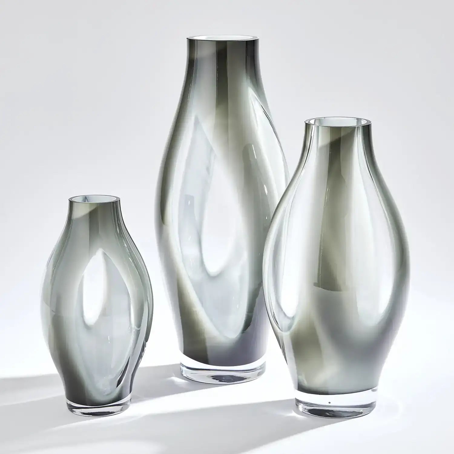 GLOBAL VIEWS FLY THROUGH VASE - Art