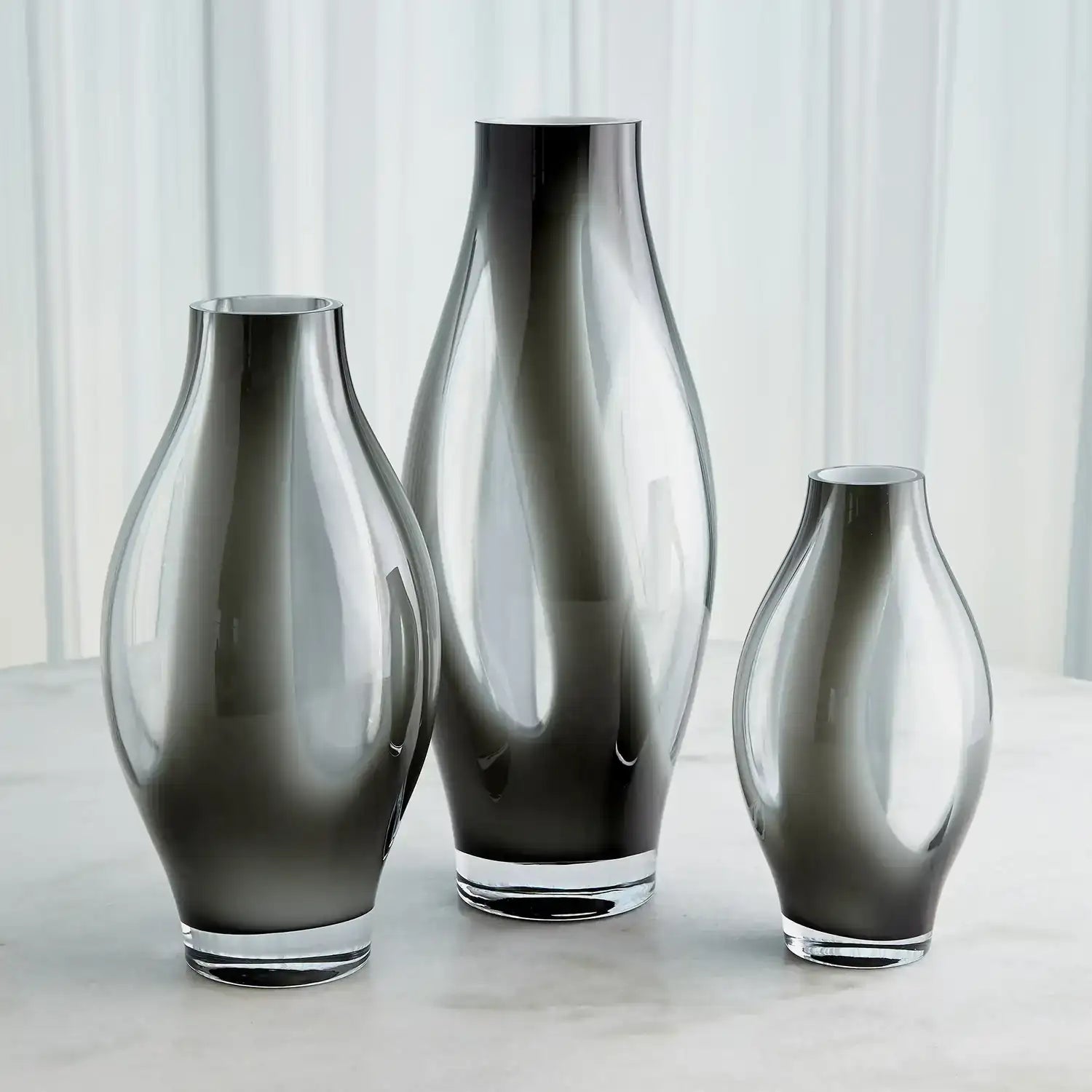 GLOBAL VIEWS FLY THROUGH VASE - Art