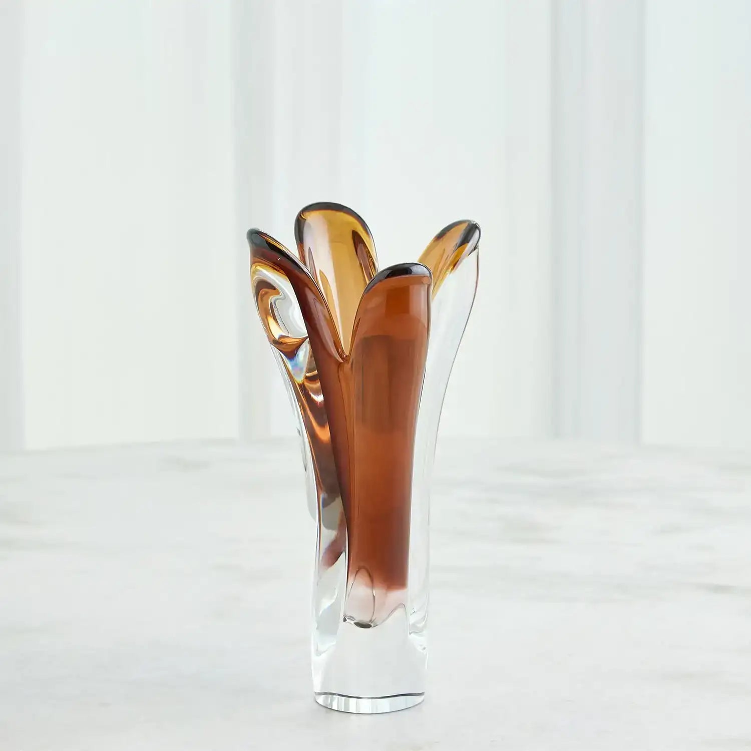 GLOBAL VIEWS IRIS VASE - Art