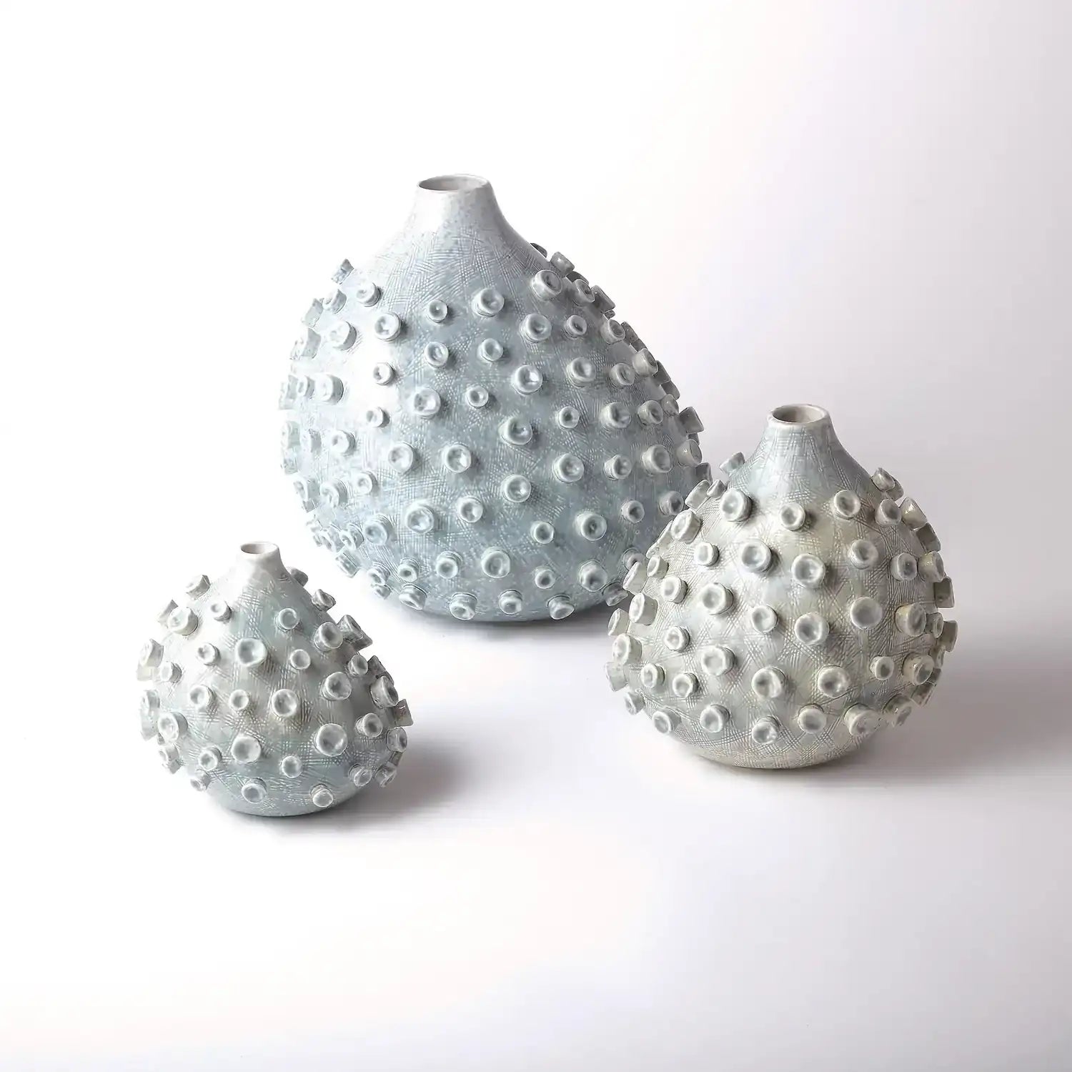 GLOBAL VIEWS SEA CORAL VASE - Decorative Accents