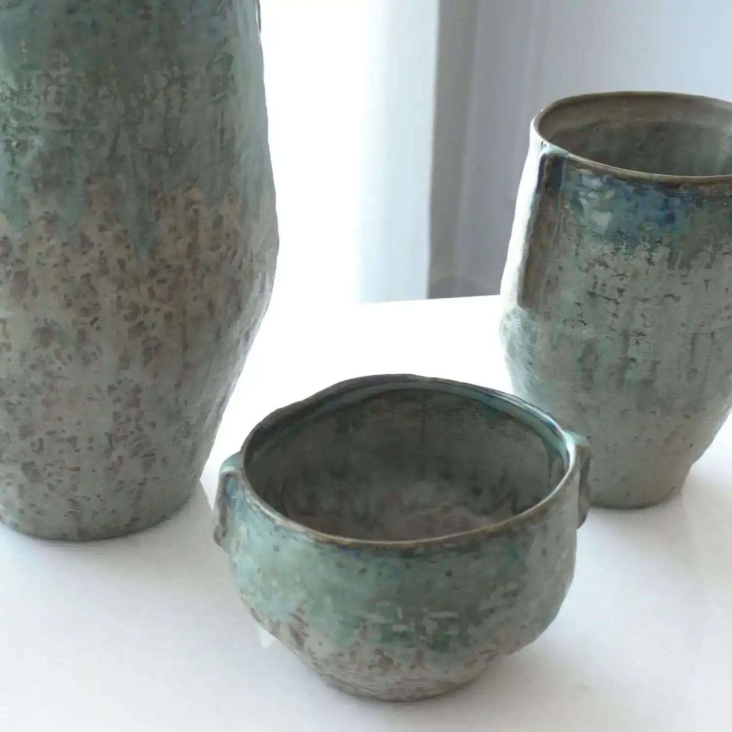 GLOBAL VIEWS PINCH POT PLANTER - Decorative Accents
