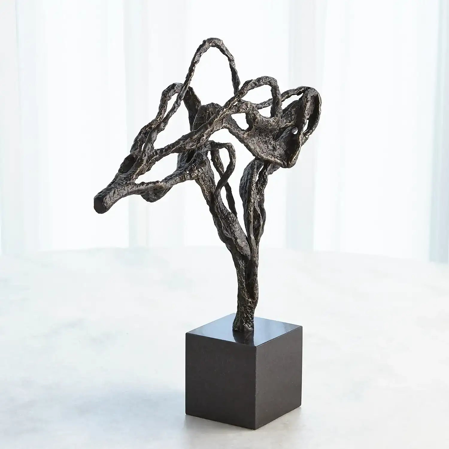 GLOBAL VIEWS TANGLED SCULPTURE - Decorative Accents