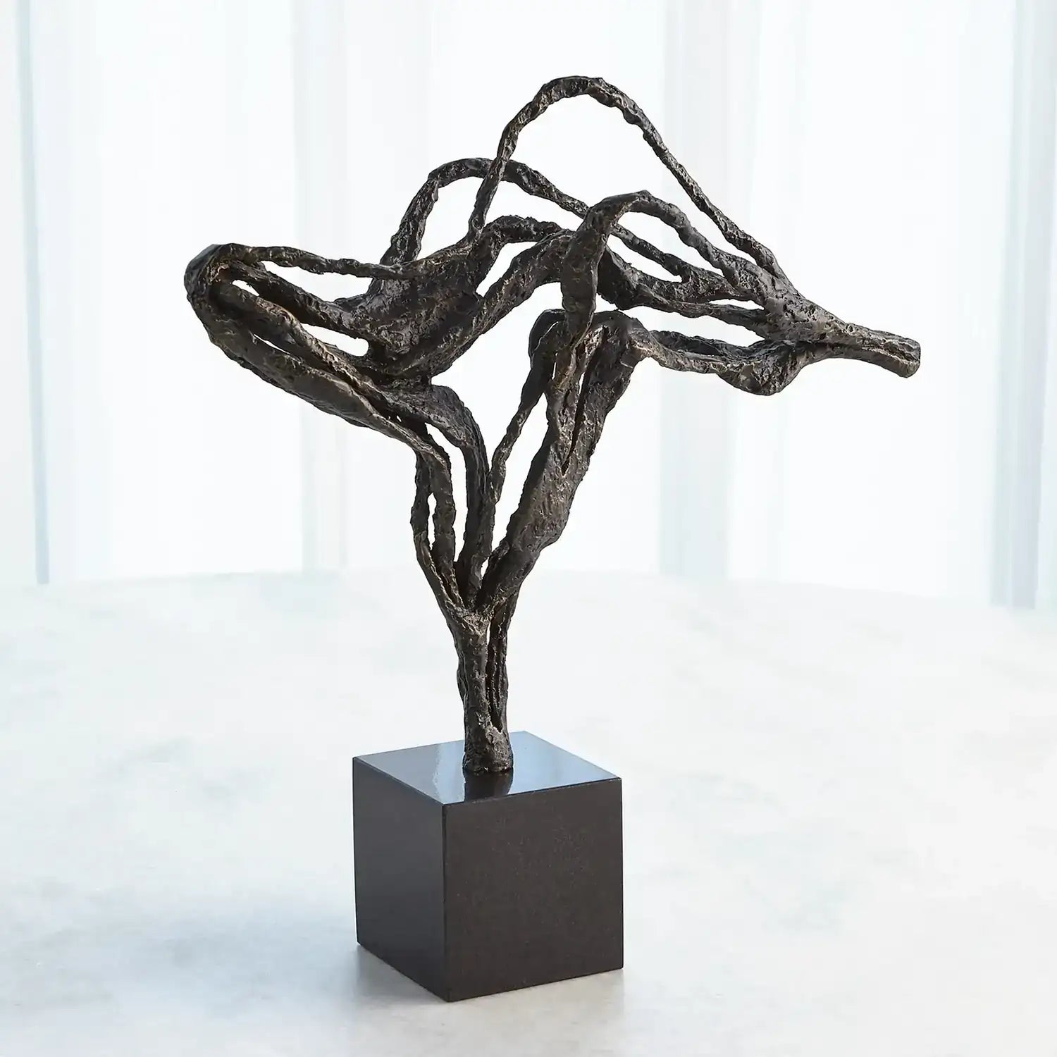 GLOBAL VIEWS TANGLED SCULPTURE - Decorative Accents