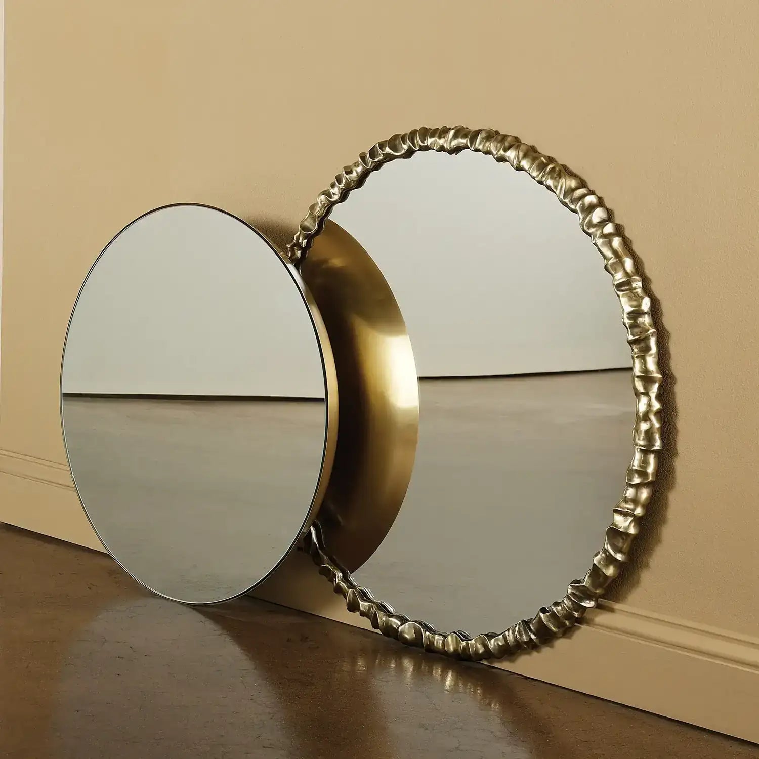 GLOBAL VIEWS ARTISTE ROUND MIRROR - Mirrors