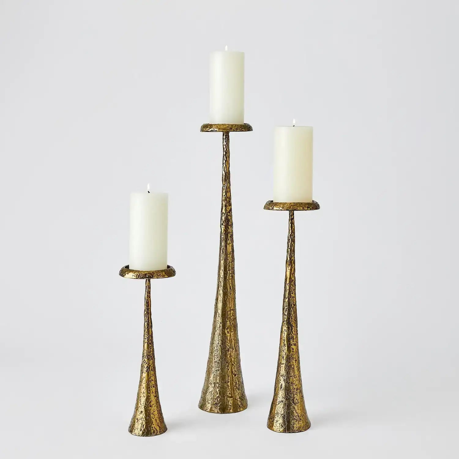 GLOBAL VIEWS BEACON CANDLE HOLDER - Decorative Accents