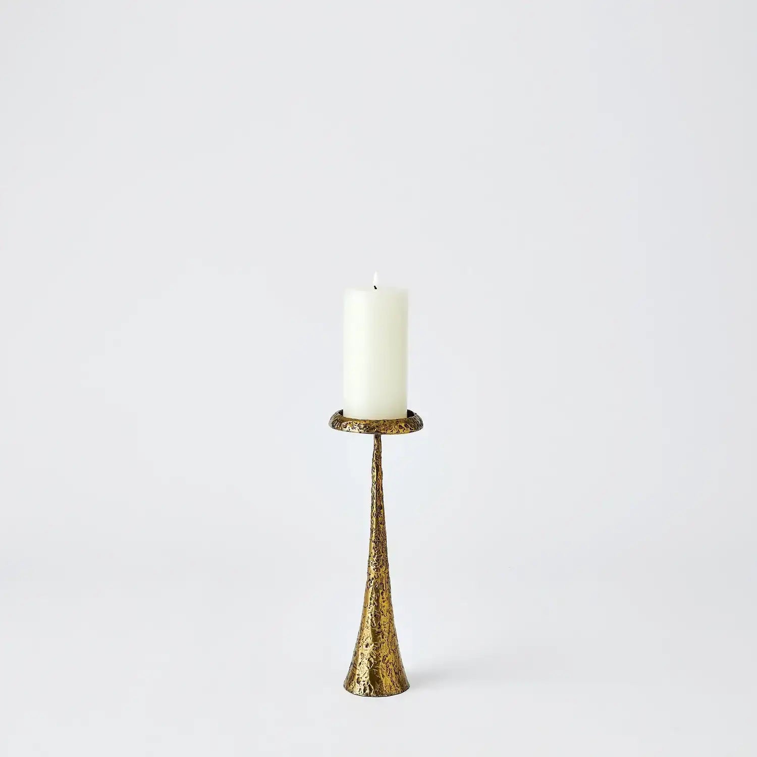 GLOBAL VIEWS BEACON CANDLE HOLDER - Decorative Accents