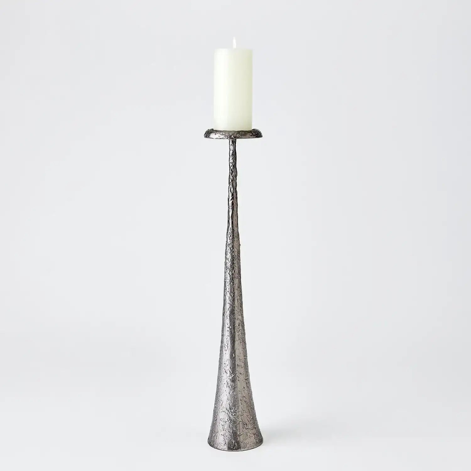 GLOBAL VIEWS BEACON CANDLE HOLDER - Decorative Accents
