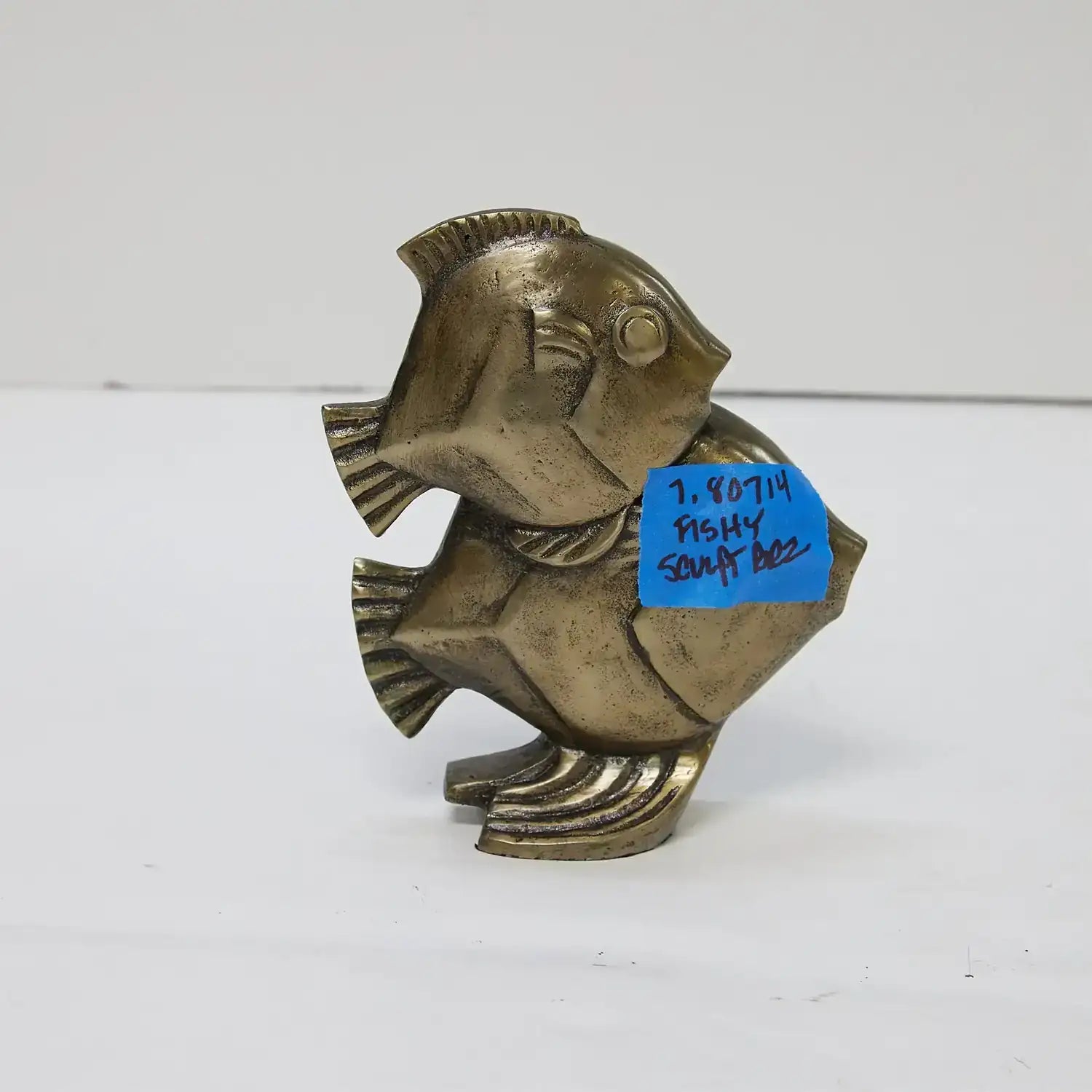 GLOBAL VIEWS FISHY SCULPTURE - Decorative Accents
