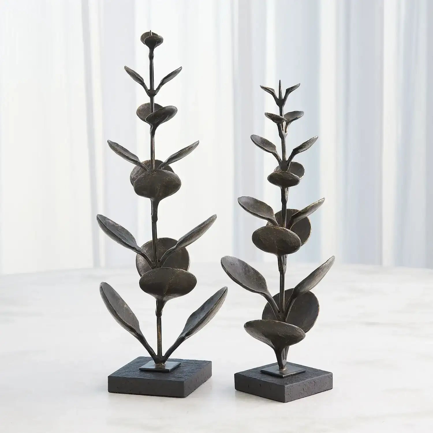 GLOBAL VIEWS LIANA SCULPTURE - Decorative Accents
