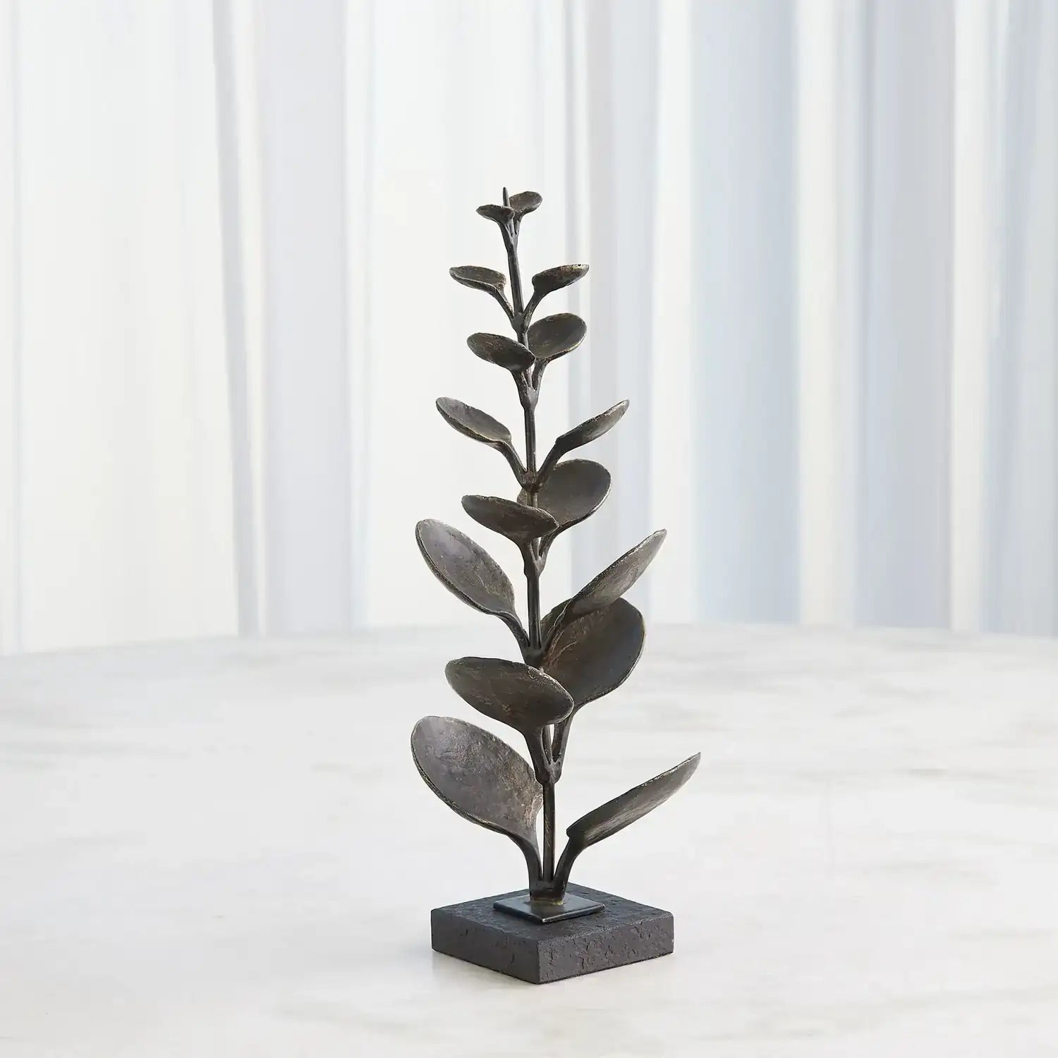 GLOBAL VIEWS LIANA SCULPTURE - Decorative Accents