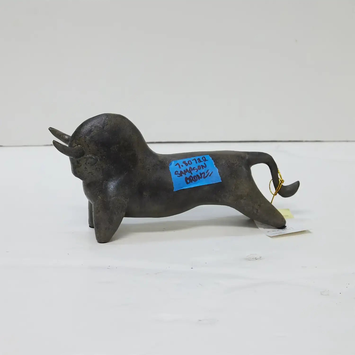 GLOBAL VIEWS SAMPSON BULL SCULPTURE - Decorative Accents