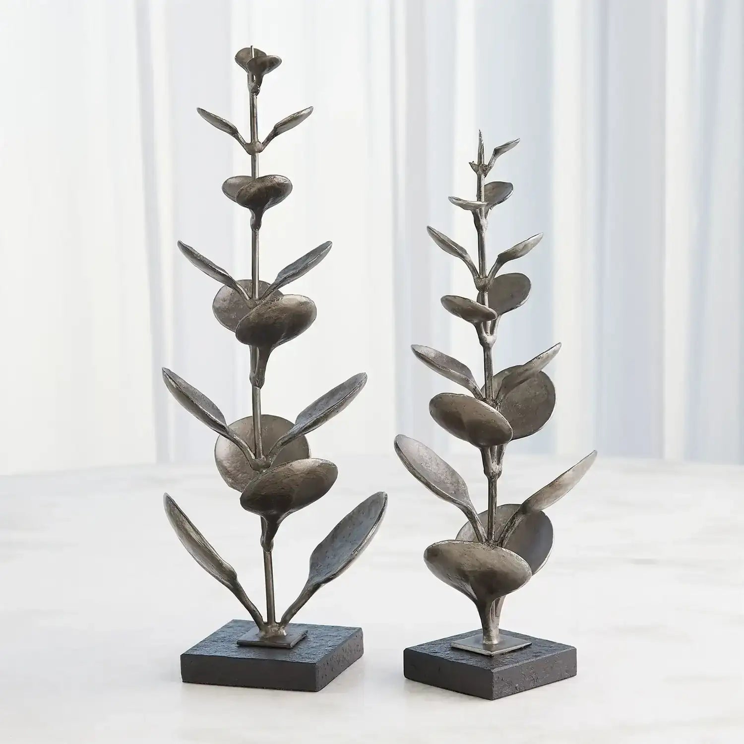 GLOBAL VIEWS LIANA SCULPTURE - Decorative Accents