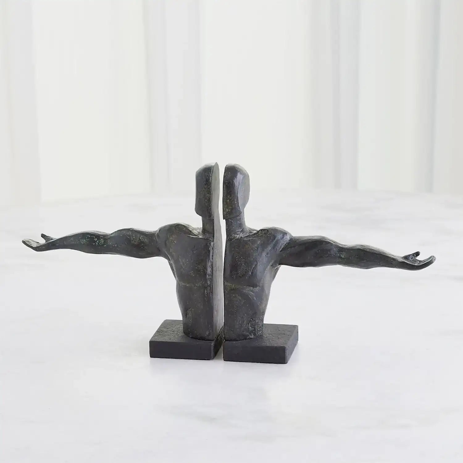 GLOBAL VIEWS REACH BOOKENDS - Decorative Accents
