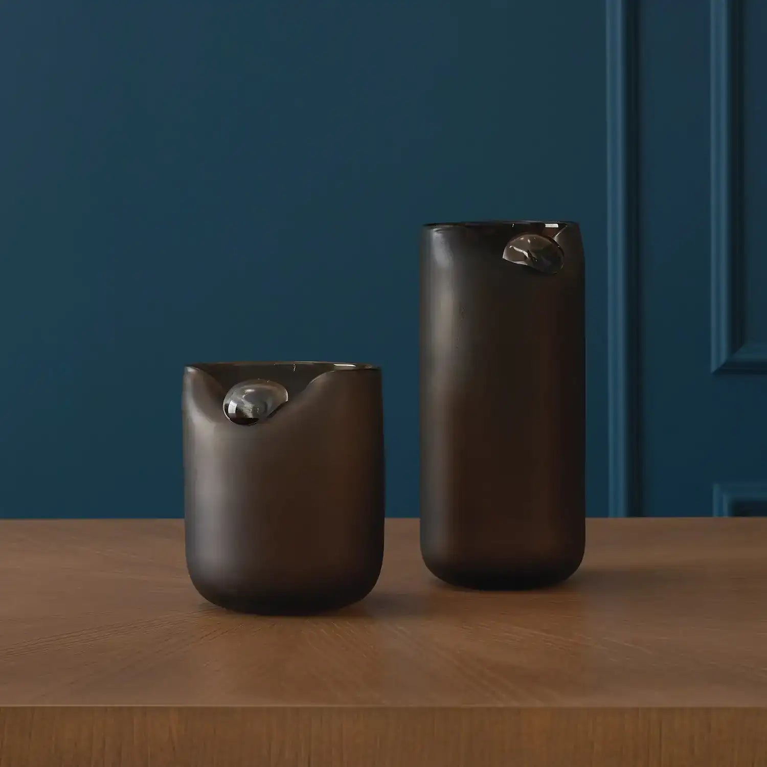 GLOBAL VIEWS POISE VASE - Decorative Accents