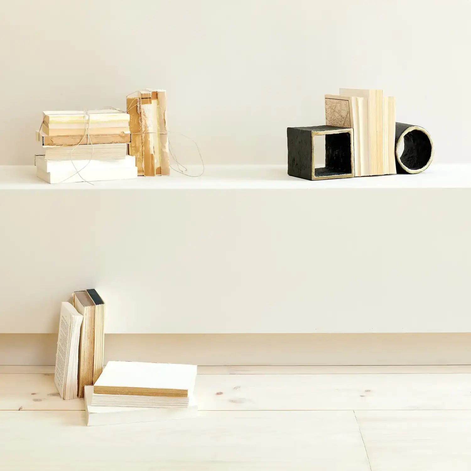 GLOBAL VIEWS GEOMETRY BOOKENDS - Decorative Accents