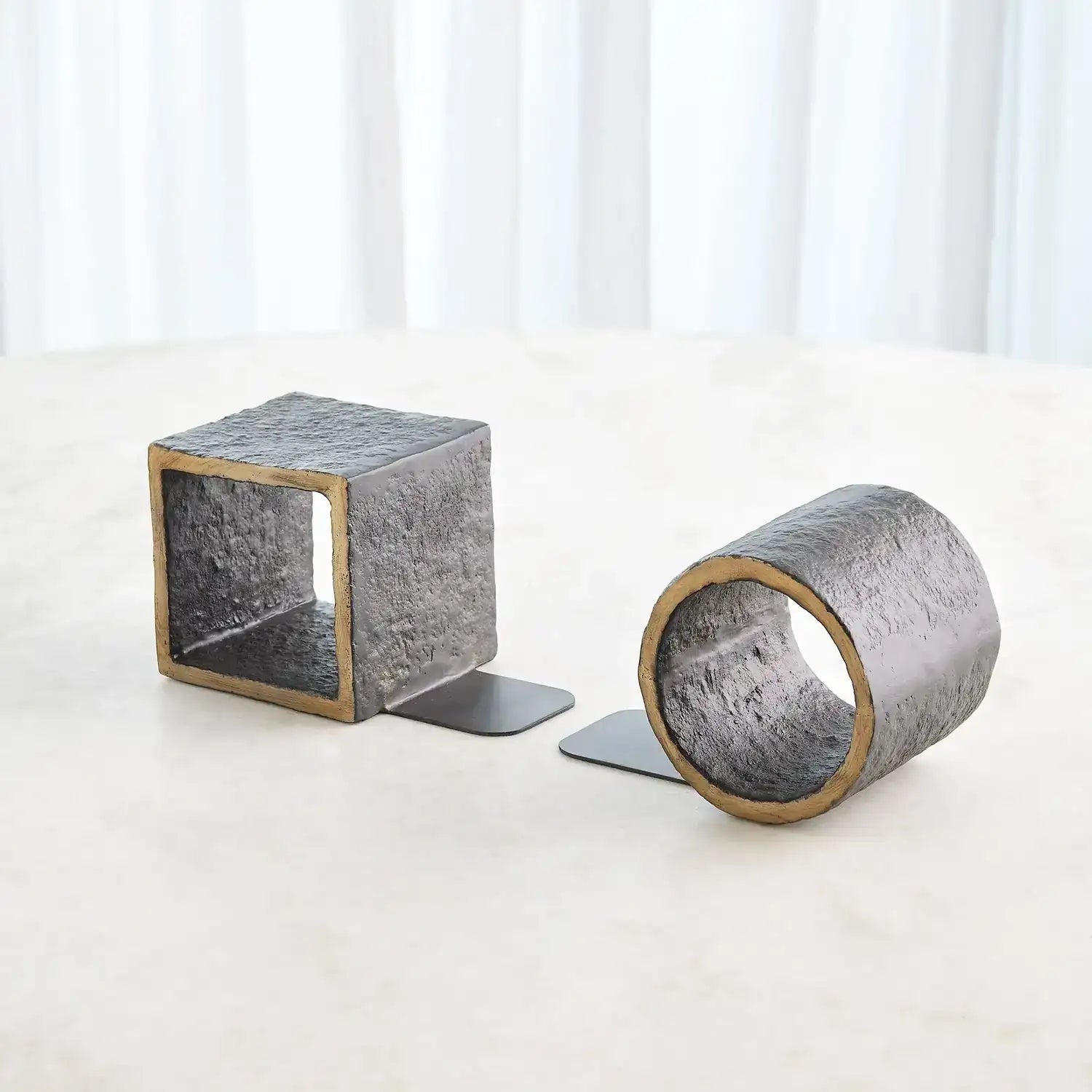 GLOBAL VIEWS GEOMETRY BOOKENDS - Decorative Accents