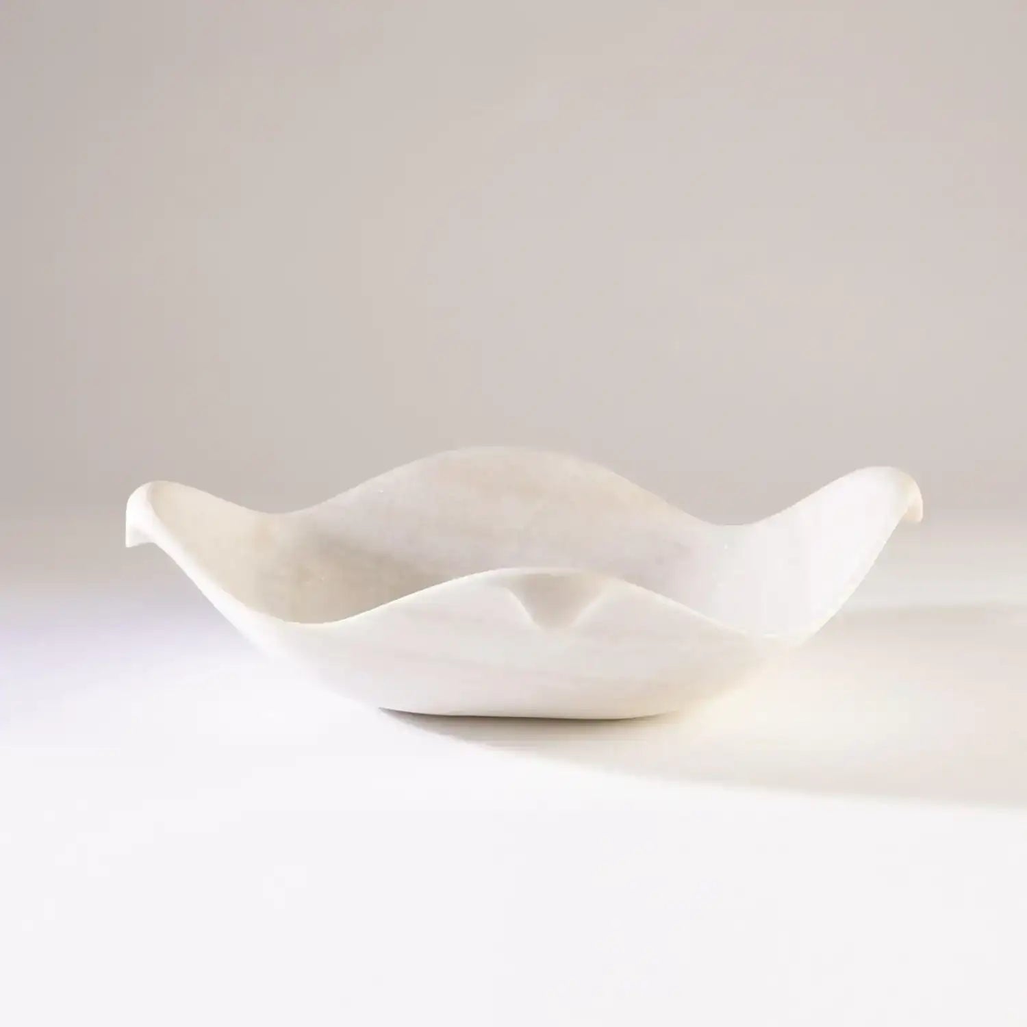 GLOBAL VIEWS MARBLE DOVE BOWL - Decorative Accents