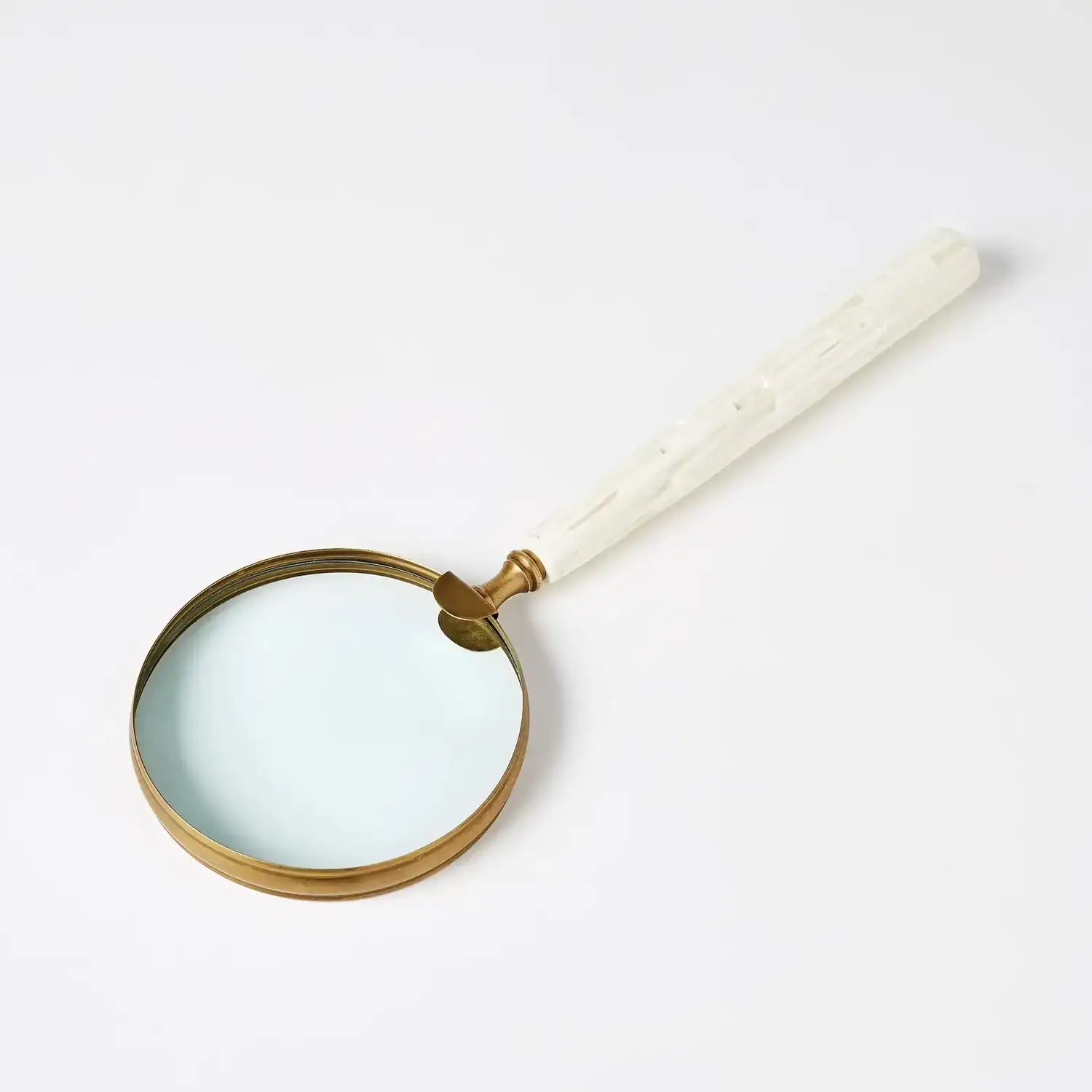 GLOBAL VIEWS CHISELED BONE MAGNIFYING GLASS - Decorative Accents