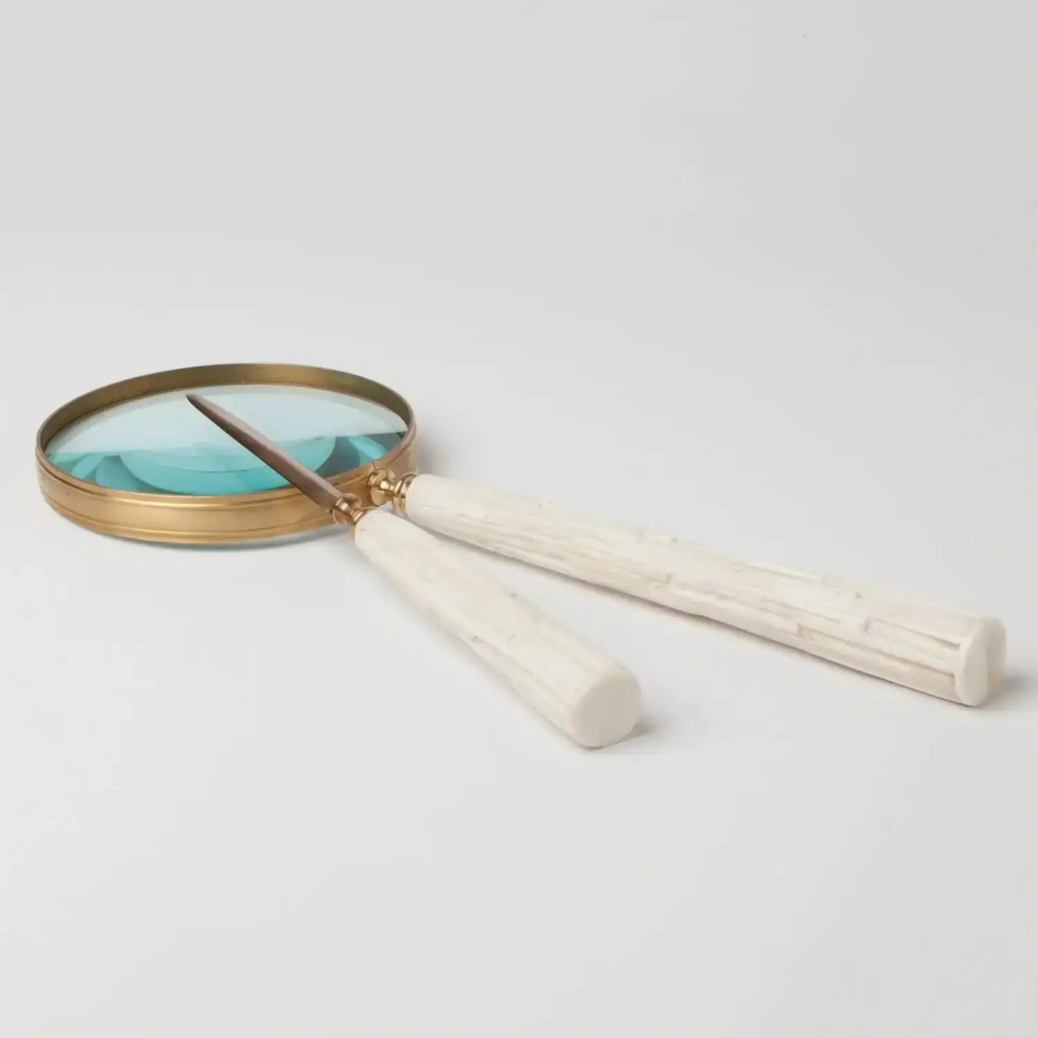 GLOBAL VIEWS CHISELED BONE MAGNIFYING GLASS - Decorative Accents