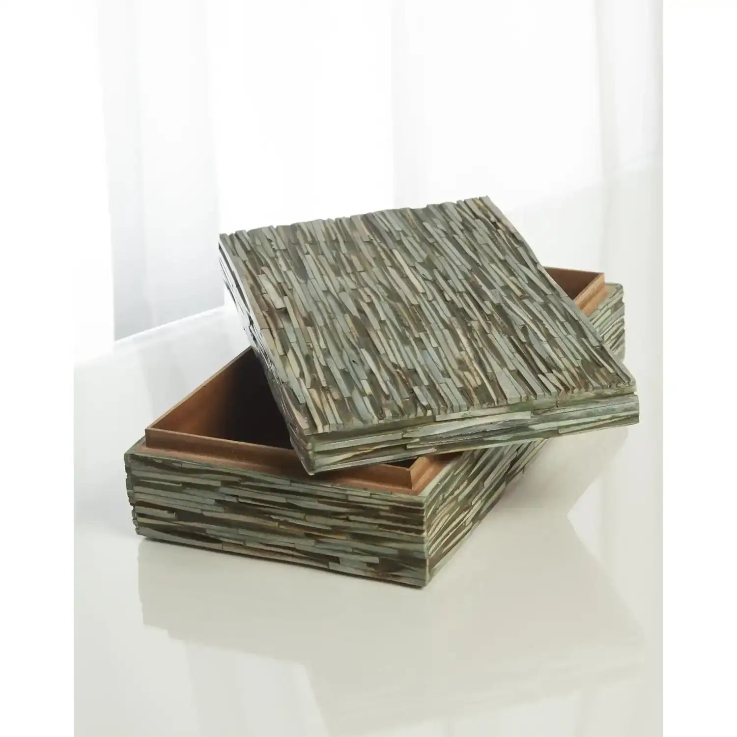 GLOBAL VIEWS CHISELED BONE BOX - Decorative Accents