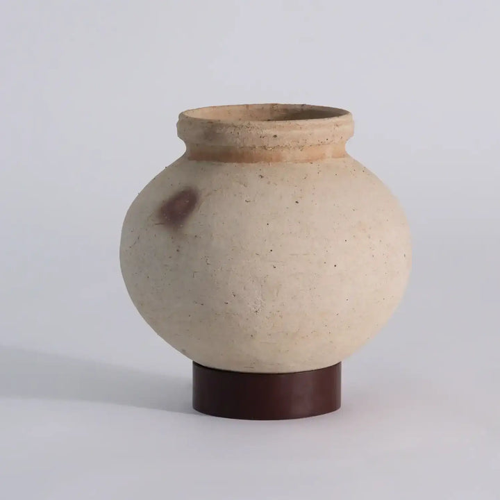 GLOBAL VIEWS DESERT WATER POT W/IRON BASE - Decorative Accents