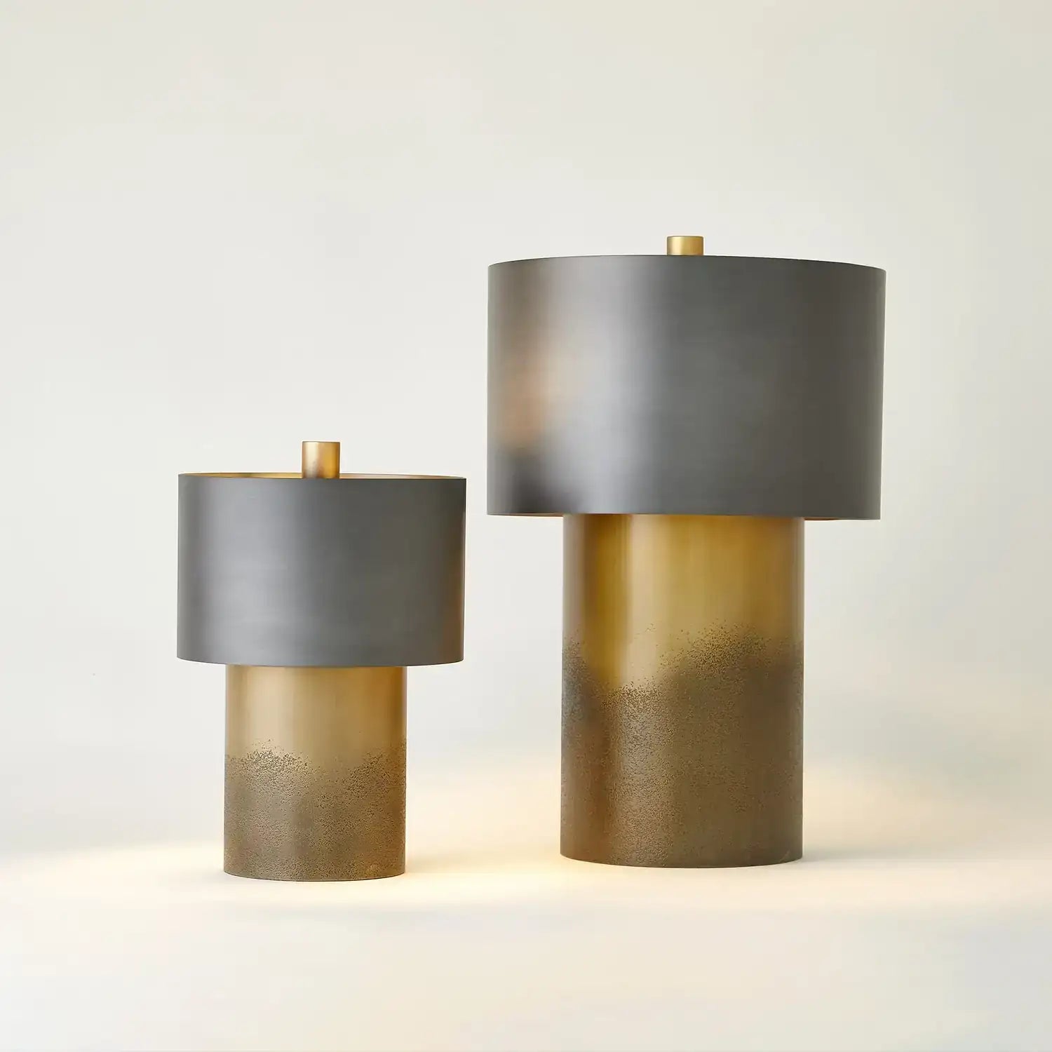 GLOBAL VIEWS, TORTOISE DRUM LAMP, TABLE LAMPS