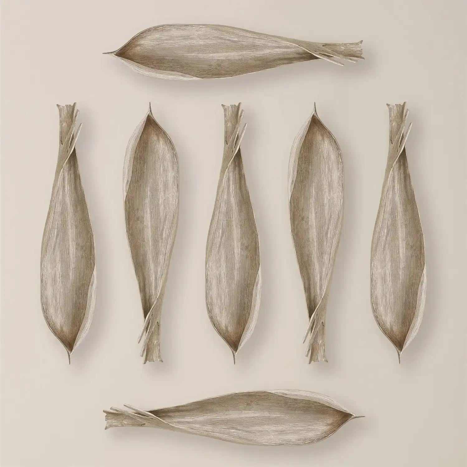 GLOBAL VIEWS PALM SEED POD - Decorative Accents