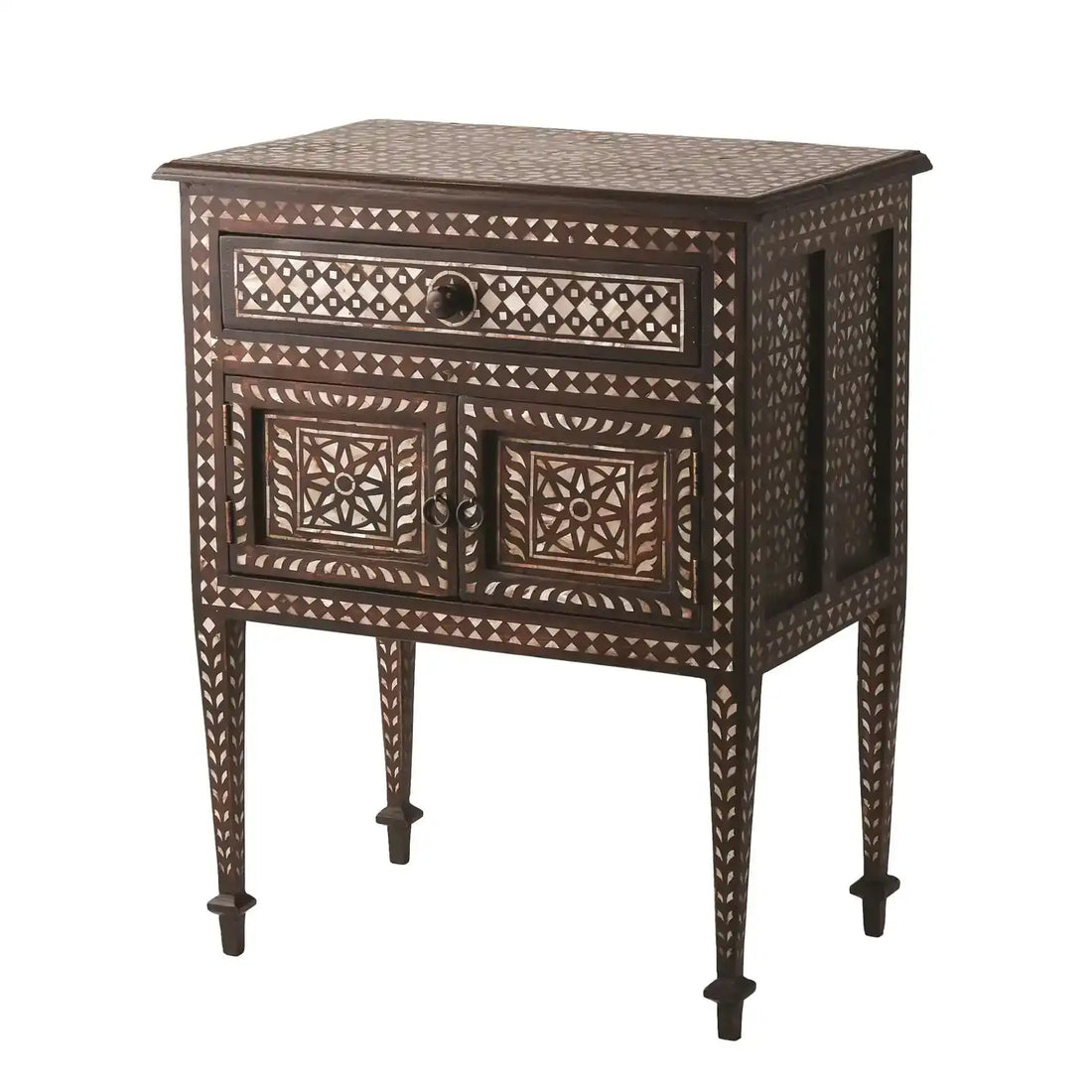 GLOBAL VIEWS BHAWANA CHEST - Beds