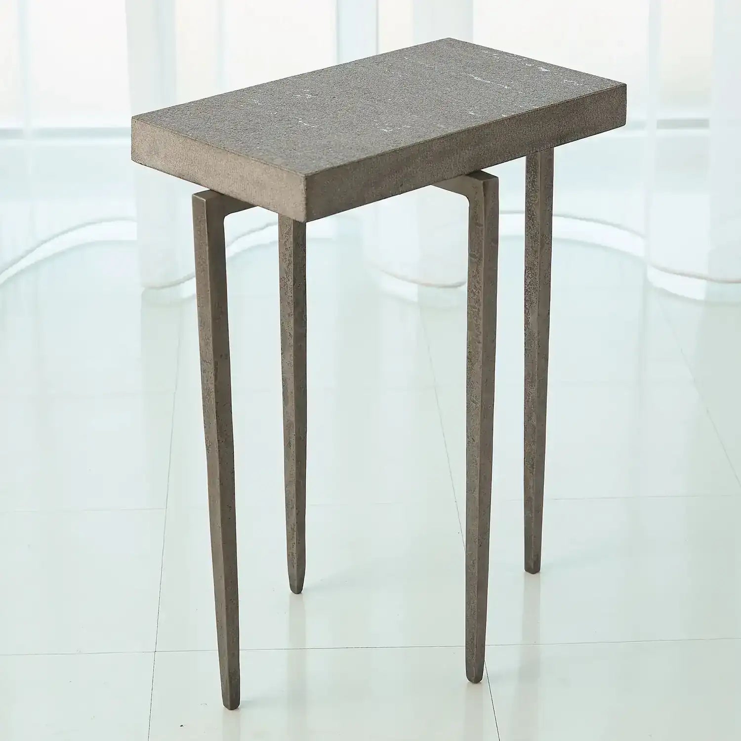 GLOBAL VIEWS LAFORGE ACCENT TABLE - Side