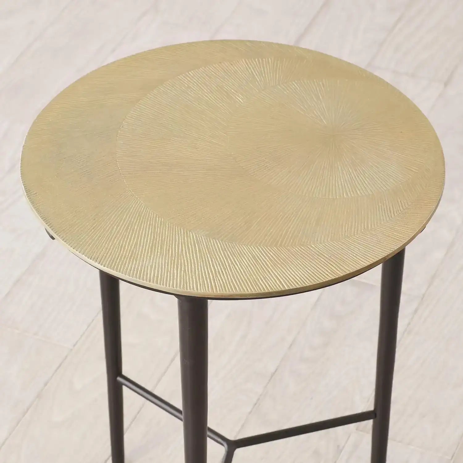 GLOBAL VIEWS CIRCLE ETCHED ACCENT TABLE - Side