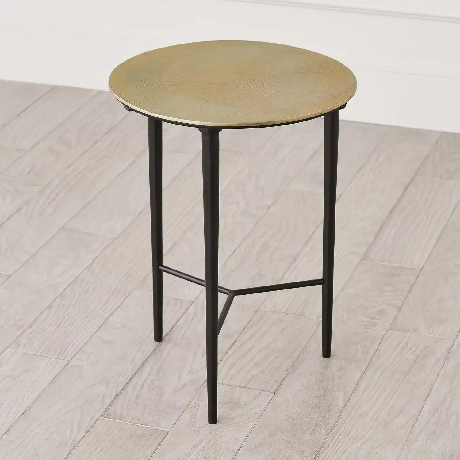 GLOBAL VIEWS CIRCLE ETCHED ACCENT TABLE - Side