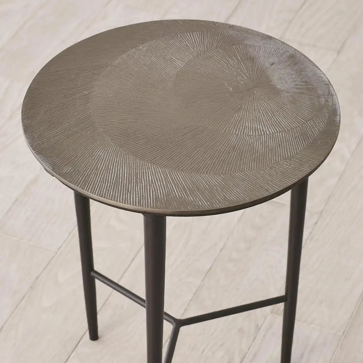 GLOBAL VIEWS CIRCLE ETCHED ACCENT TABLE - Side