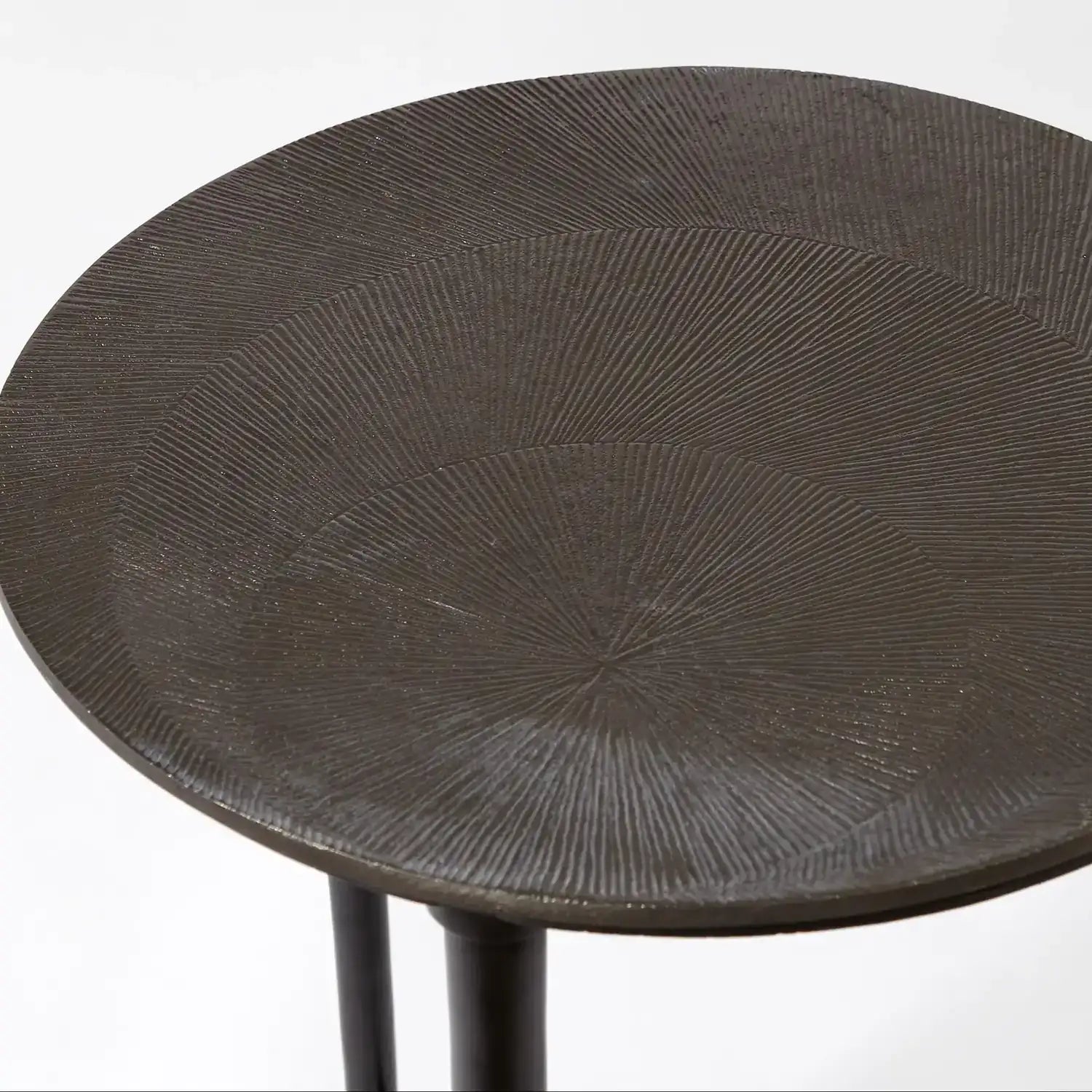 GLOBAL VIEWS CIRCLE ETCHED ACCENT TABLE - Side