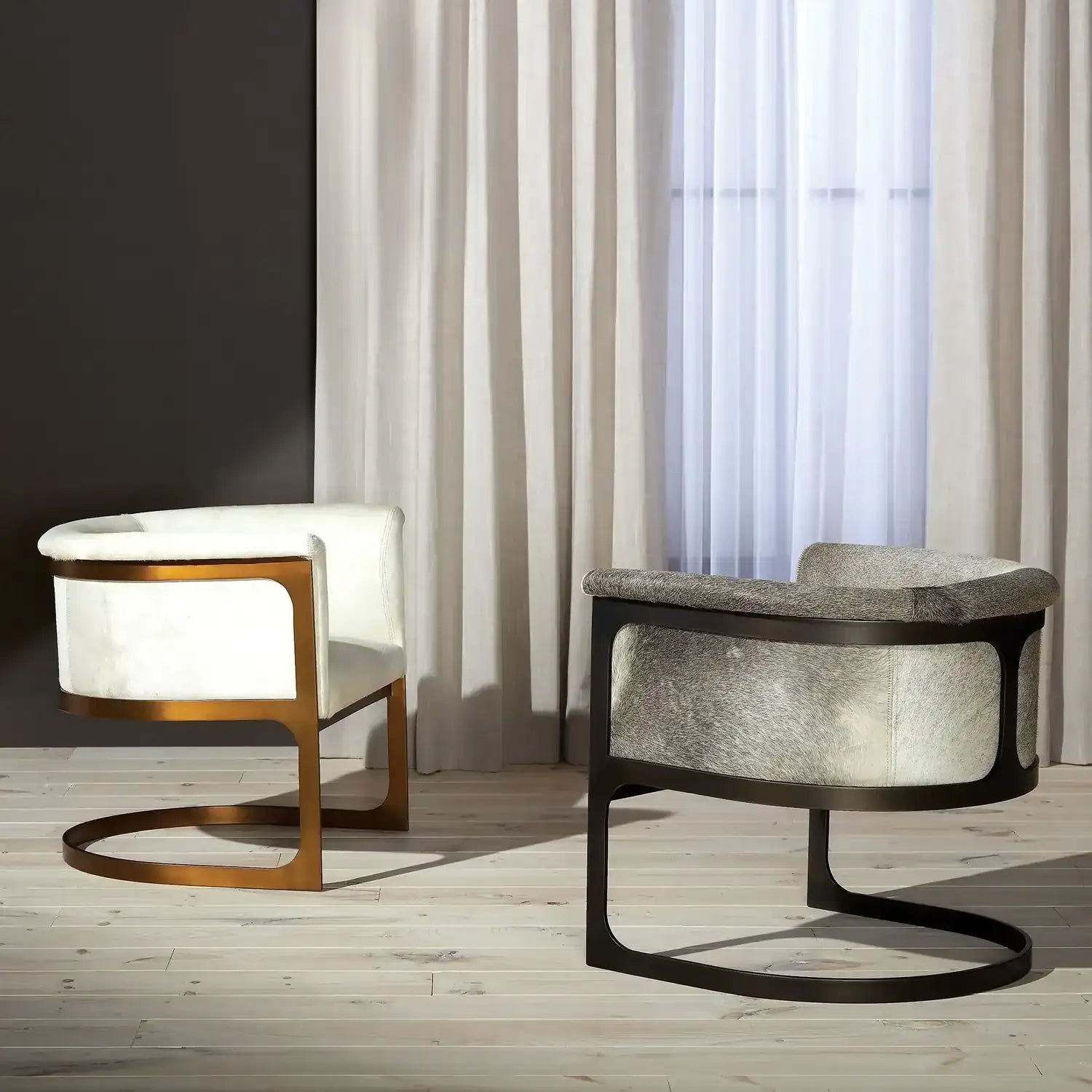 GLOBAL VIEWS REGAN BARREL CHAIR W/IVORY HAIR - Lounge