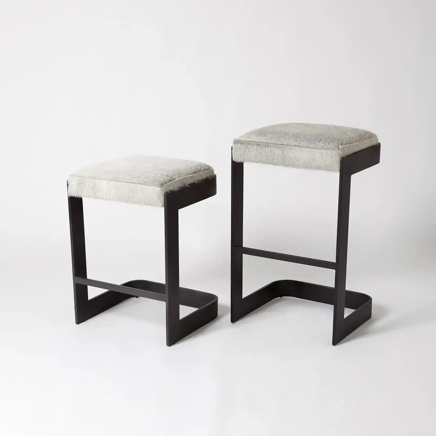 GLOBAL VIEWS REGAN HIGH BAR STOOL W/GREY HAIR - Bar Stools