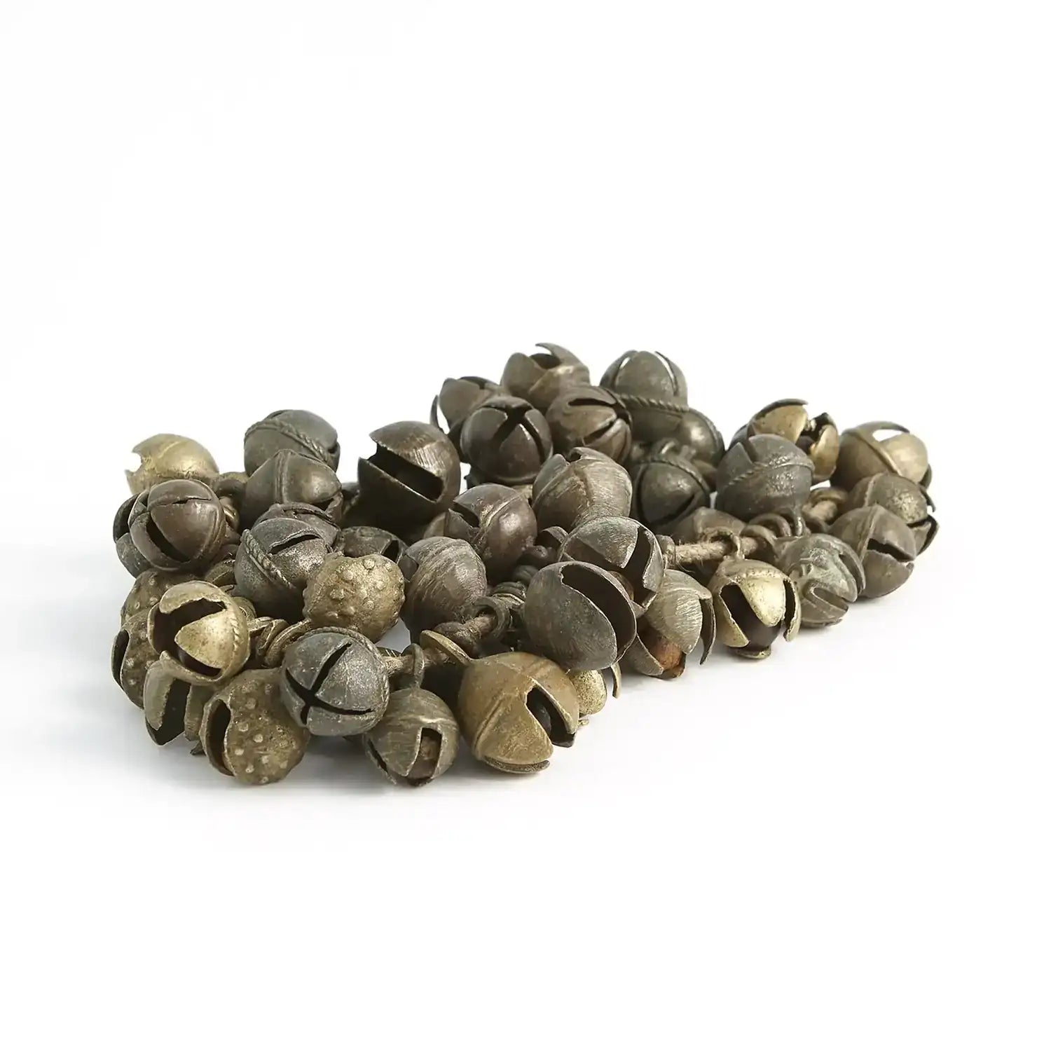 GLOBAL VIEWS BRASS BELL CLUSTER - Decorative Accents