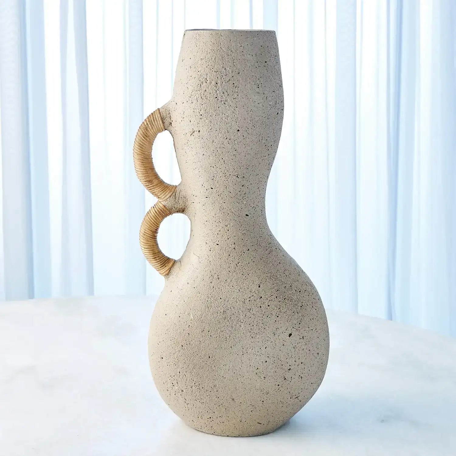 GLOBAL VIEWS HOURGLASS VASE - Decorative Accents