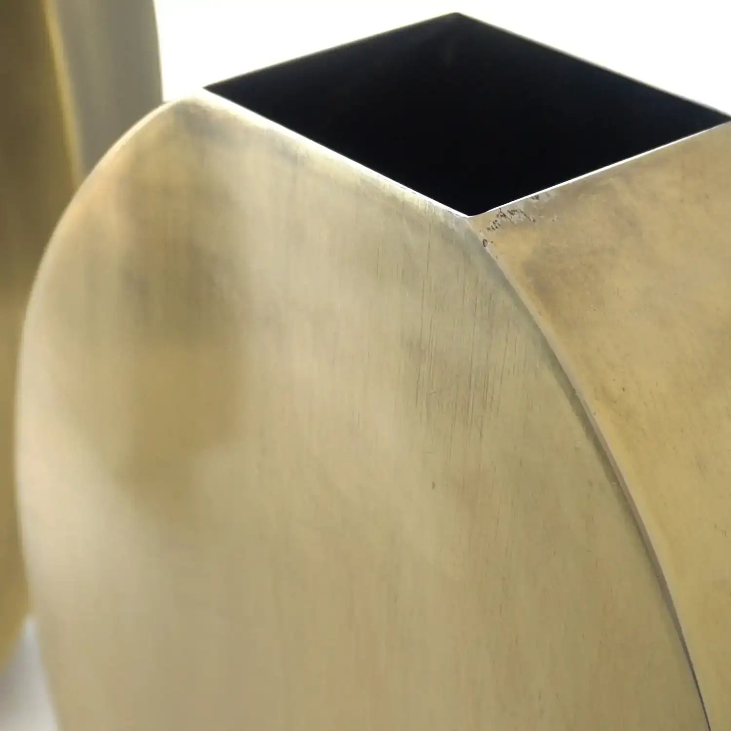 GLOBAL VIEWS SQUARED OVAL VASE - Decorative Accents