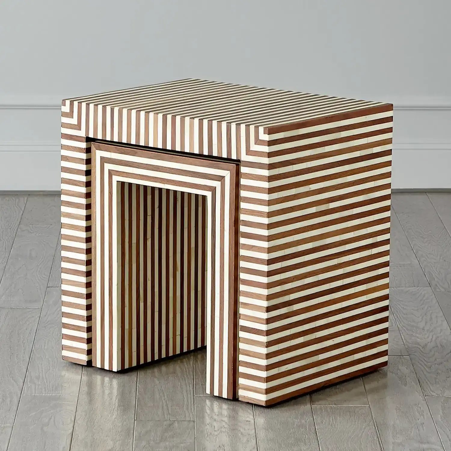 GLOBAL VIEWS SIENNA NESTING END TABLE - Side