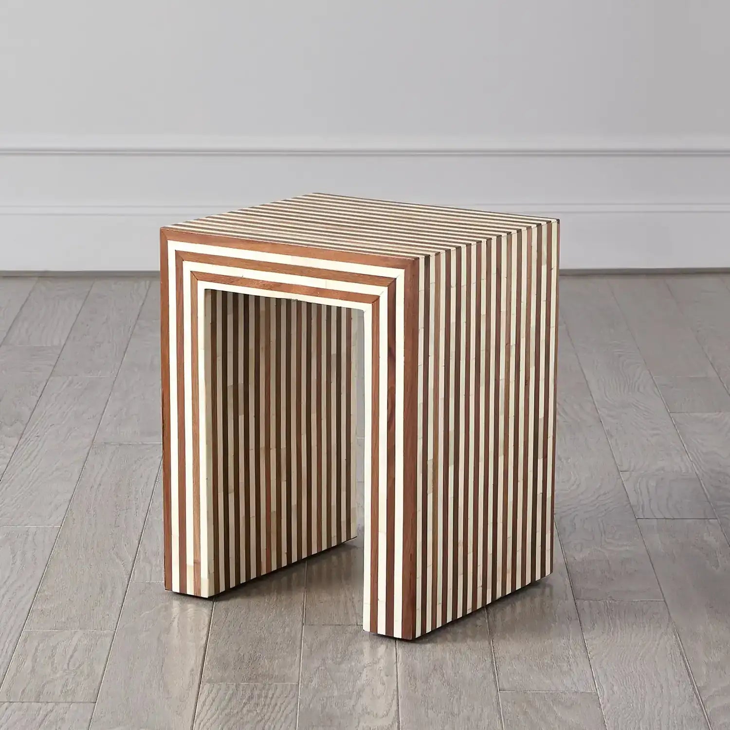 GLOBAL VIEWS SIENNA NESTING END TABLE - Side