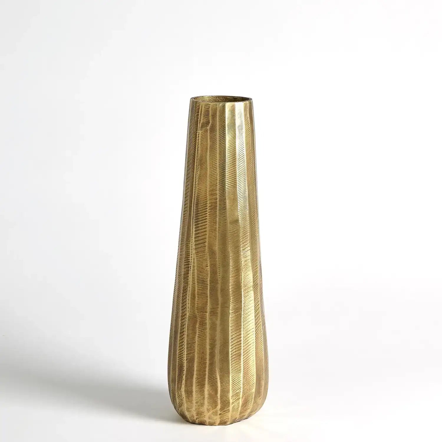 GLOBAL VIEWS CHASED ROUND VASE - Decorative Accents